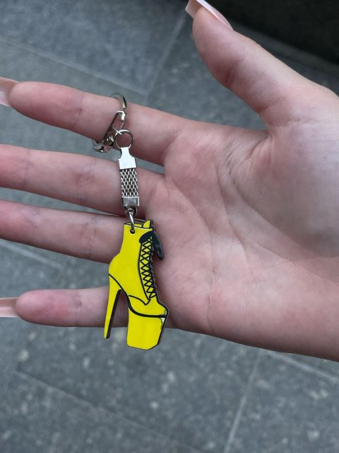 Фирменный брелок «Ботильон», желтый
