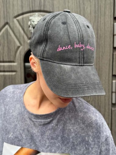 Бейсболка «Dance, baby, dance»